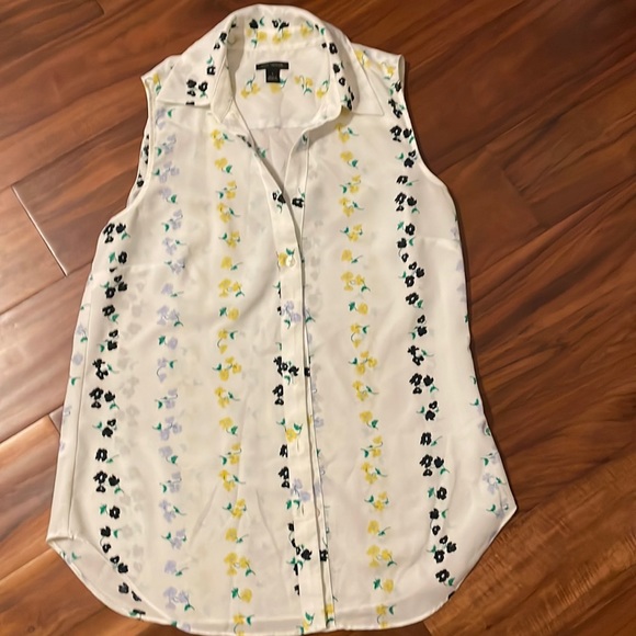 Ann Taylor v-neck button down tank, small, EUC - Picture 1 of 5